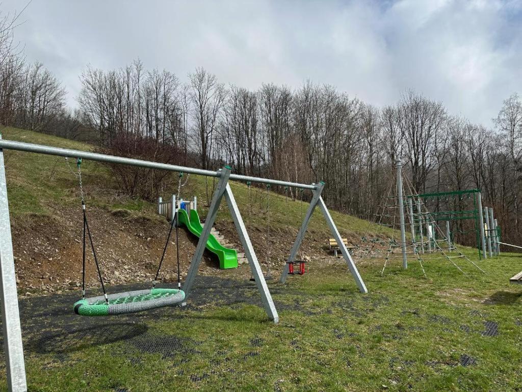 Rodinny Apartman Bratrouchov Semily Luaran gambar